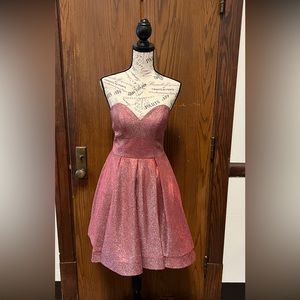 ❤️Sweetheart Dance or Valentine’s Day Dance Red Sparkle Formal Dance Dress❤️